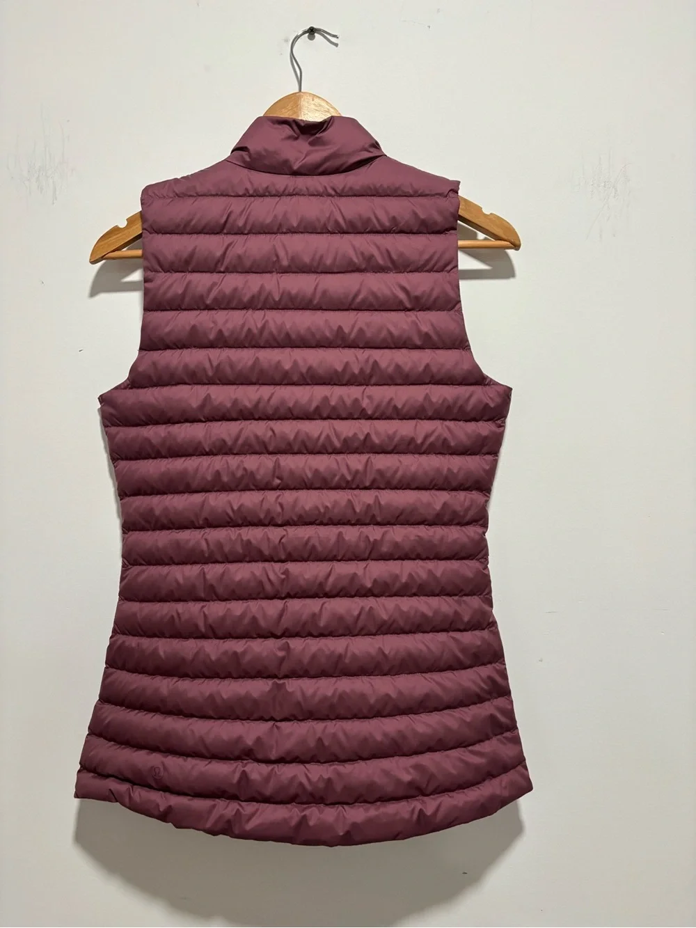 Lululemon down vest size 4